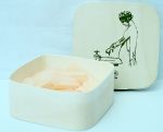 Cutie cu fulgi de sapun